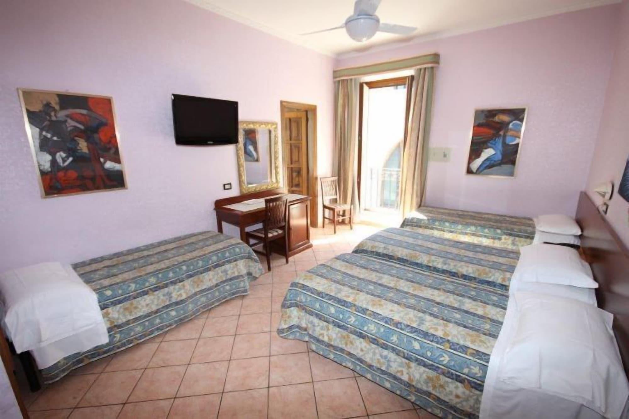 Hotel Marisa Roma Esterno foto