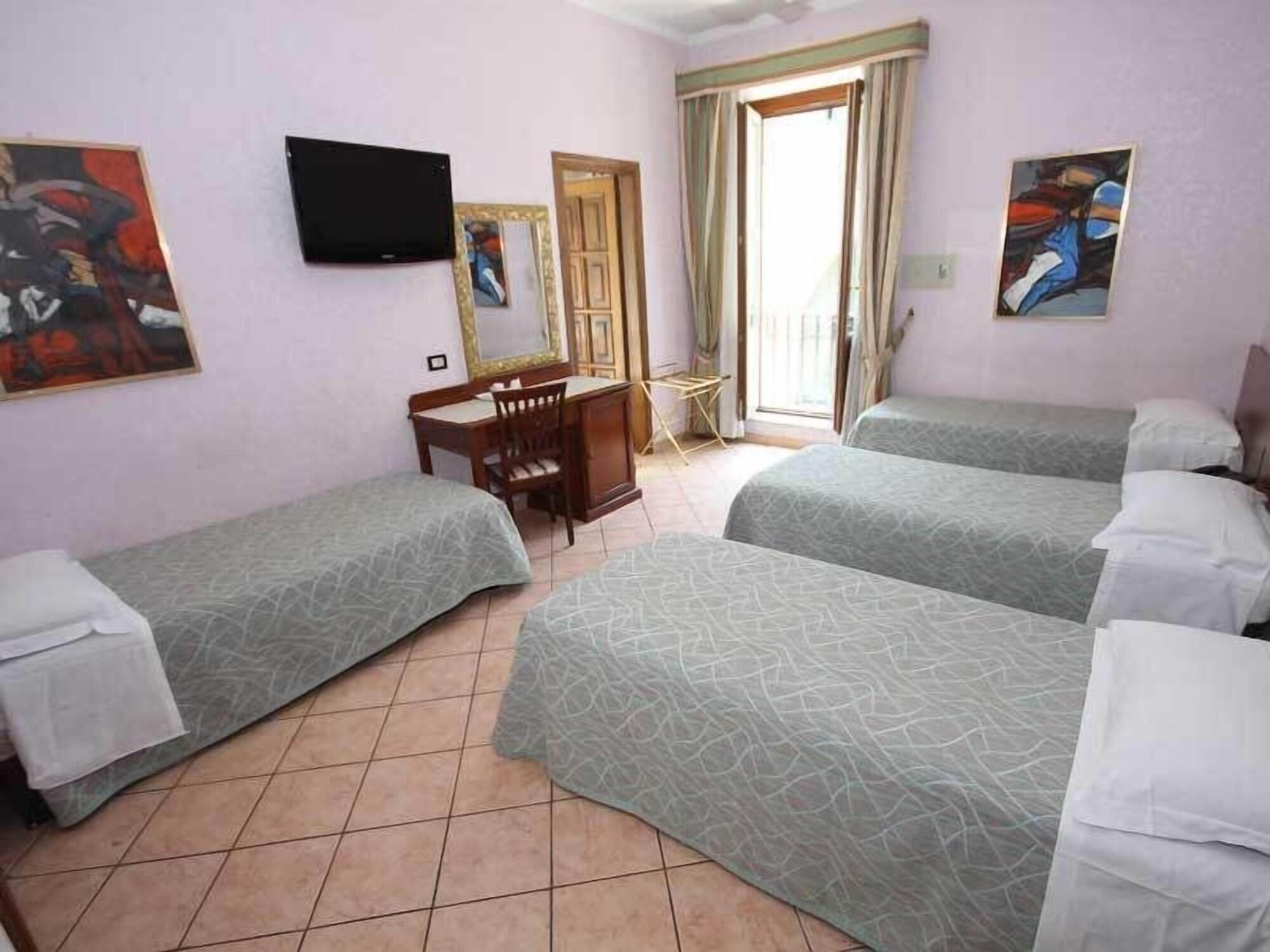 Hotel Marisa Roma Esterno foto