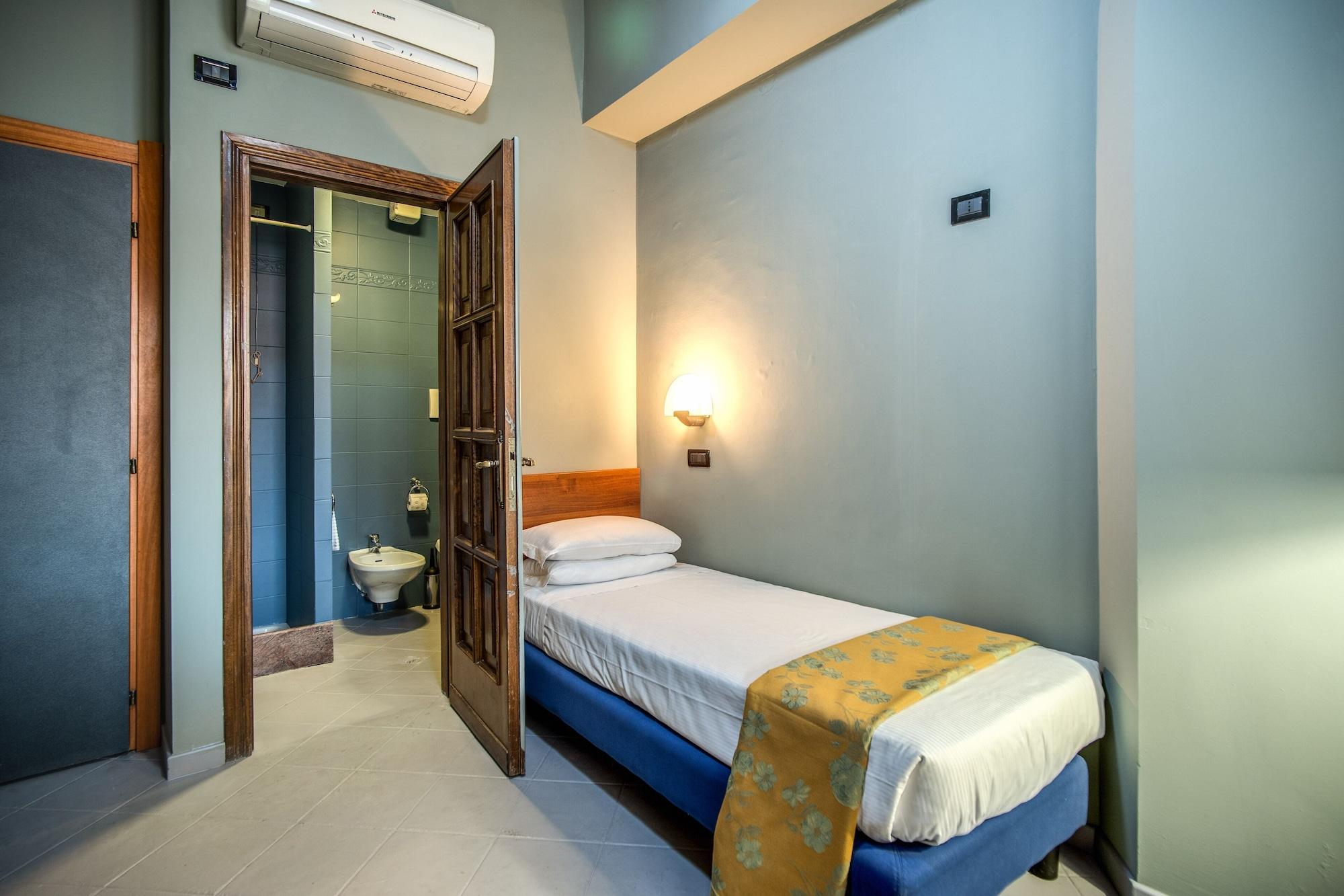 Hotel Marisa Roma Esterno foto